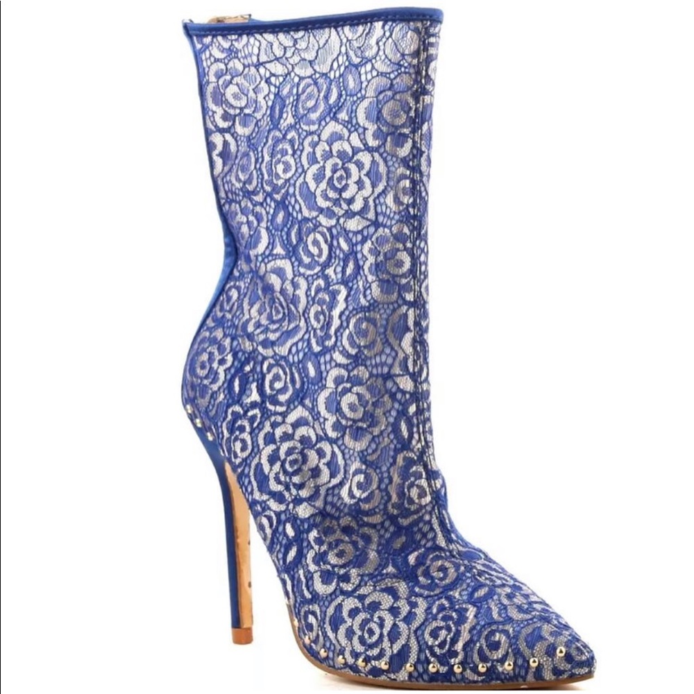 Cape Robbin Kitana Lace Booties